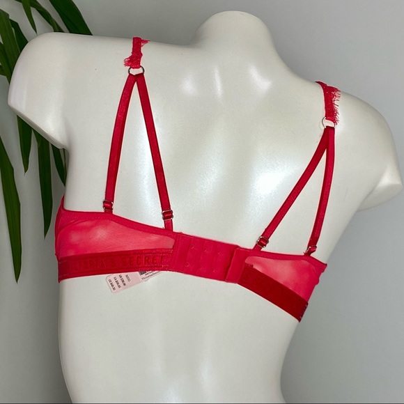 ♥️ VS Sheer Lace Bralette - Picture 2 of 4